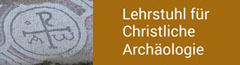 Mosaik mit Christogramm und Schriftzug Lehrstuhl Christliche Archäologie